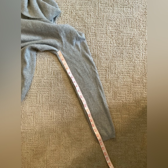 💖⚡️Marina Luna Angora Blend Turtleneck Sweater Light Gray XL Fits L EUC Classic - Picture 7 of 7